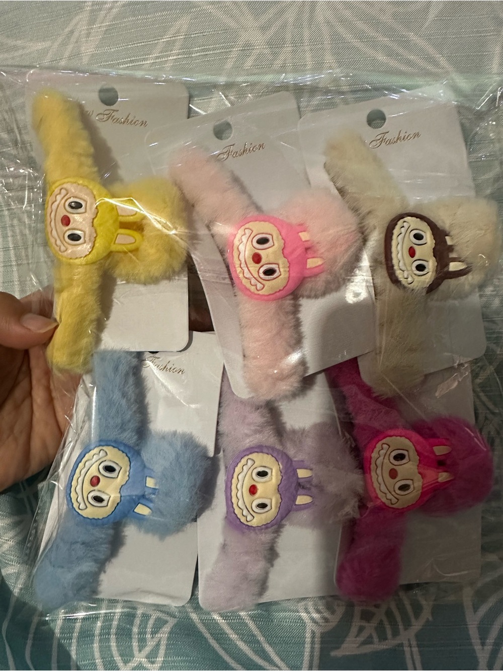 Pack of 6 hair clips